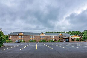 Quality Inn Tully I-81