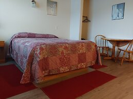 The Dublin House Motel