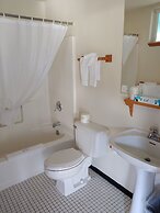 The Dublin House Motel