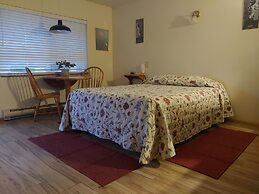 The Dublin House Motel