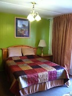 Independence Courthouse Motel