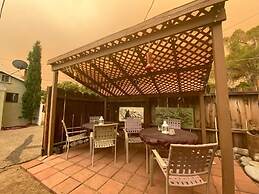 Independence Courthouse Motel