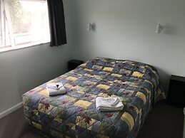 Courtesy Court Motel