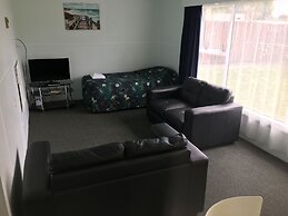 Courtesy Court Motel