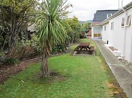 Courtesy Court Motel