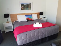 Courtesy Court Motel