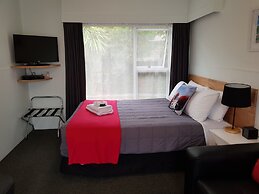 Courtesy Court Motel