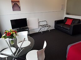 Courtesy Court Motel