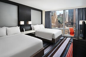 Courtyard by Marriott New York Manhattan / Central Park