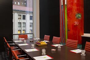 Courtyard by Marriott New York Manhattan / Central Park
