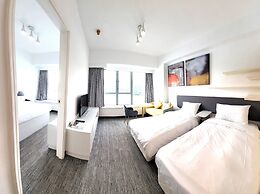 Grand Bay View Hotel