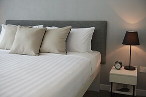 Grand Bay View Hotel