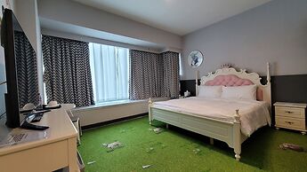 Grand Bay View Hotel