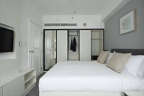 Grand Bay View Hotel