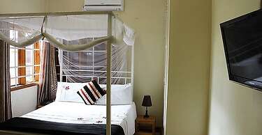 Annie's Lodge Blantyre