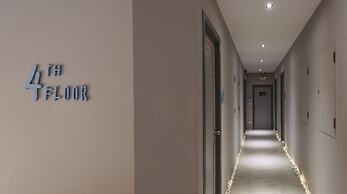 TIRAS Patong Beach Hotel