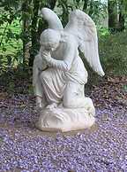 Monmouth Historic Inns and Gardens