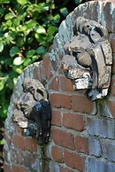 Monmouth Historic Inns and Gardens