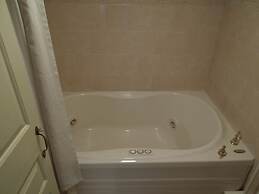 Admiral Farragut Inn