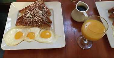 Admiral Farragut Inn