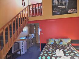 Bazil's Hostel & Surf School