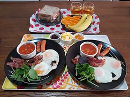 De Lago Motel Apartments