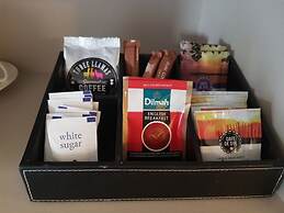 De Lago Motel Apartments