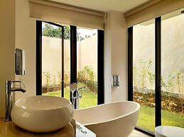 THE BATU Hotel & Villas