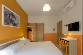 Sure Hotel by Best Western Nologo