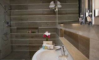 Home Suites Boutique Hotel Freetown