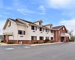 Econo Lodge Inn & Suites