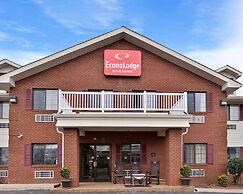 Econo Lodge Inn & Suites