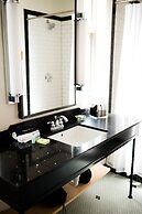 Lone Star Court, by Valencia Hotel Collection