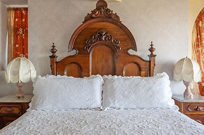 Martine Inn