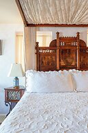 Martine Inn