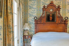 Martine Inn