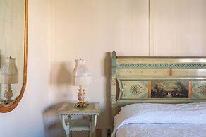 Martine Inn