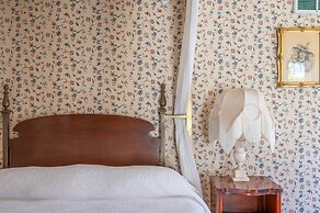 Martine Inn