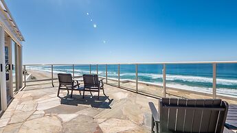 Viscount on the Beach