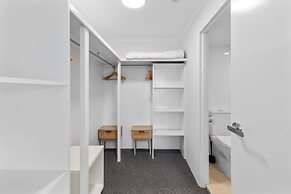 Viscount on the Beach