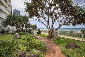 Viscount on the Beach