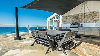 Viscount on the Beach