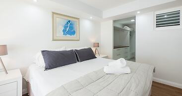 Viscount on the Beach