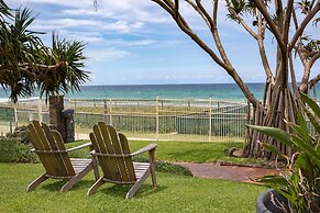 Viscount on the Beach