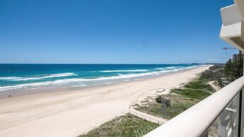 Viscount on the Beach