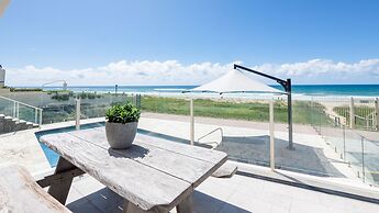 Viscount on the Beach