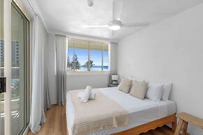 Viscount on the Beach