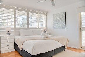 Viscount on the Beach