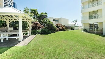 Viscount on the Beach