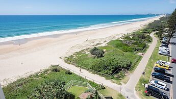 Viscount on the Beach